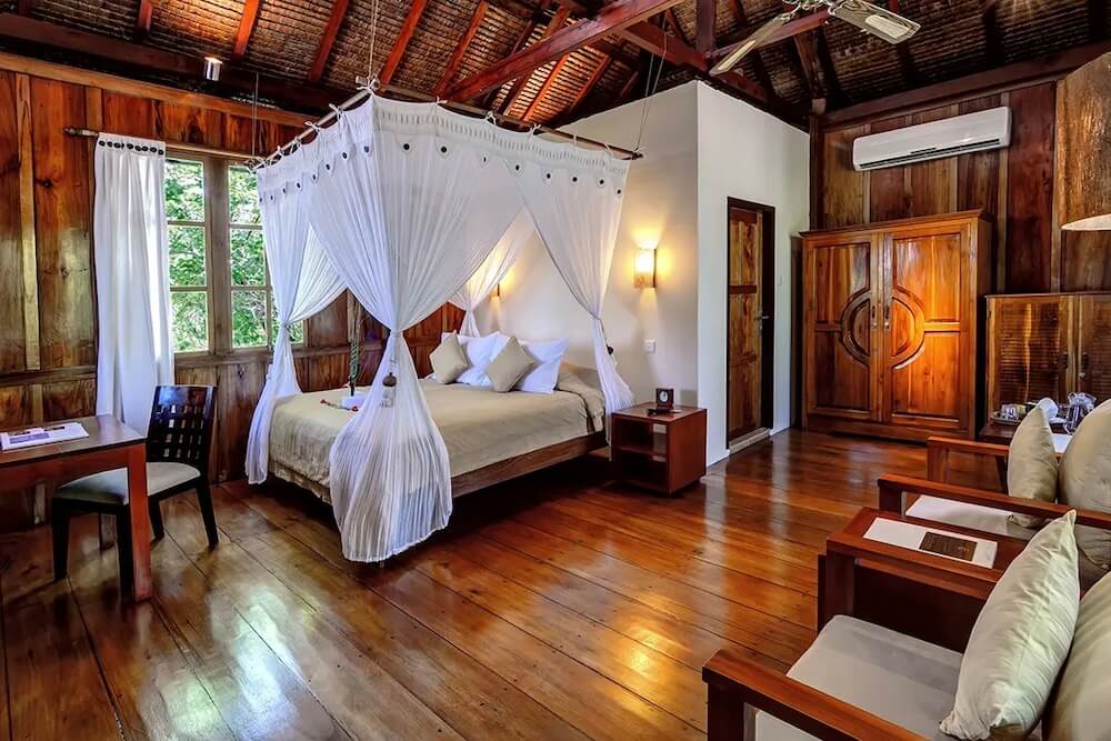 Wakatobi Ocean Bungalow